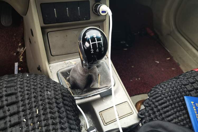 Used Geely Auto Classic Emgrand 2010 Sedan 1.8L Manual Luxury Model