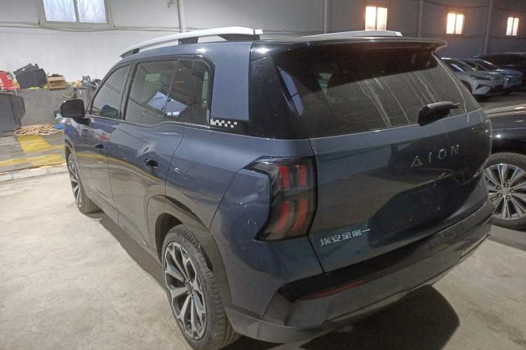 Used AION V 2024 Aion Tyrannosaurus 650 Smart Premium Edition