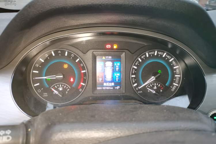 Used Haval H2 2017 Red-Label 1.5T Automatic Two-Wheel Drive Elite Model Instrument Cluster