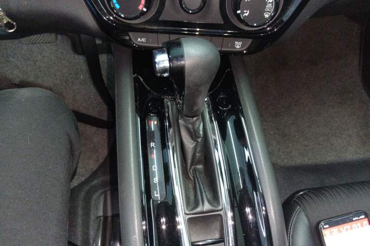 Used Honda Vezel 2019 1.5L CVT Pioneer Edition China VI