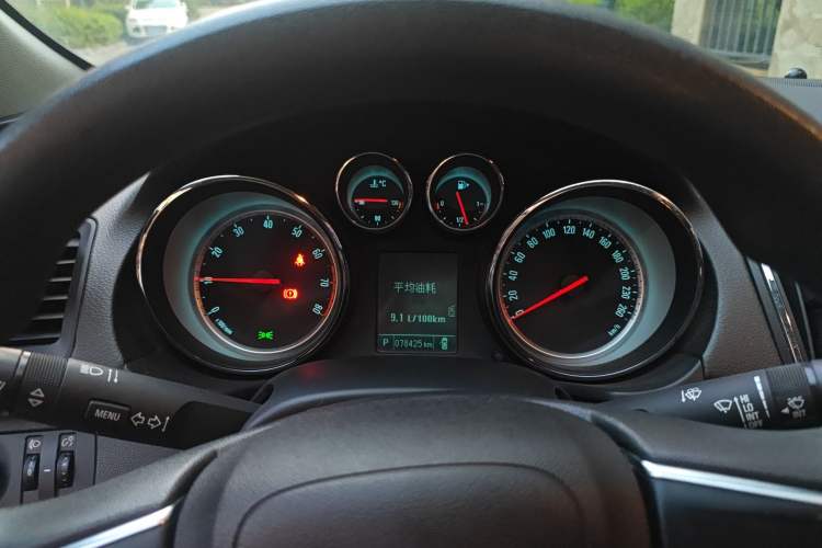 Used Buick Regal 2015 1.6T Leading Technology Model Instrument Cluster