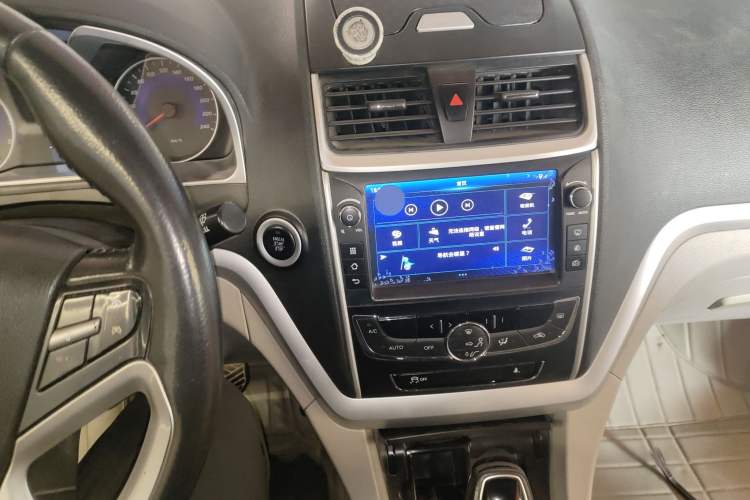 Used Geely Auto Emgrand 2016 Sedan 1.5L CVT Luxury Model