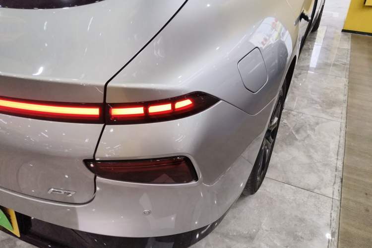 Used XPeng P7 2022 586G Exterior 3