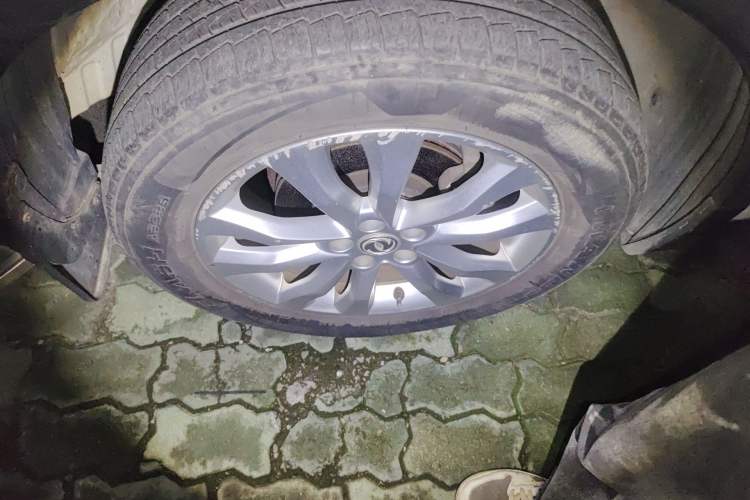 Used Dongfeng Aeolus AX7 2015 2.3L Automatic ZhiZun Version