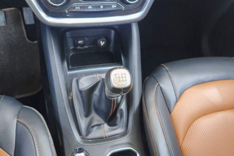 Used Wuling Hongguang S3 2018 1.5L Manual Luxury Model China V Standard Gear Lever