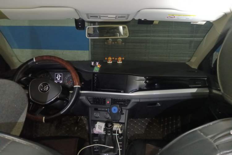 Used Volkswagen Bora 2020 1.5L Manual Fashion Edition
