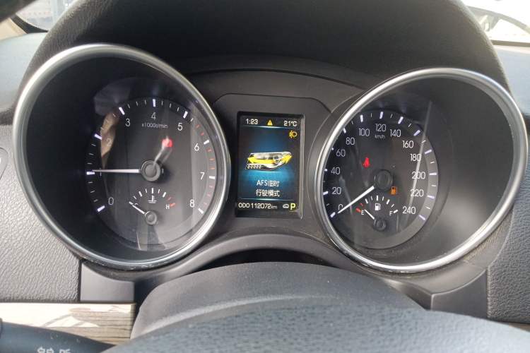 Used Haval H8 2015 2.0T Two-Wheel-Drive Luxury Version Instrument Cluster