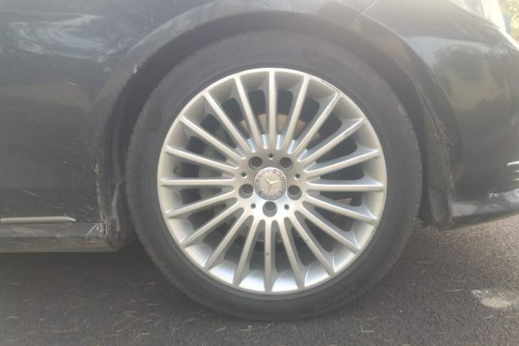 Used Mercedes-Benz E-Class 2014 E 260 L Luxury Model