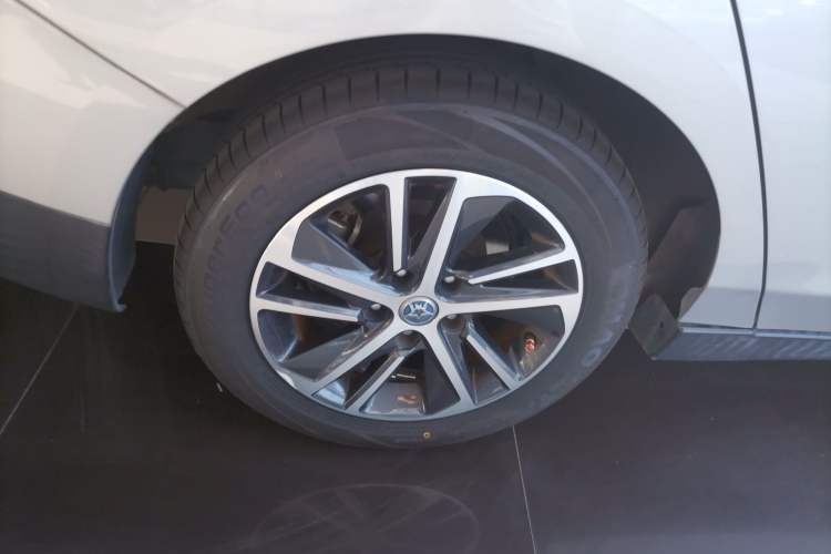 Used Venucia D60 2018 1.6L CVT Smart Connect Elite Edition