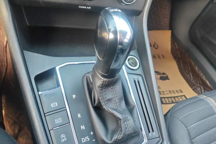 Used Volkswagen Lavida 2019 280TSI DSG Comfort Edition China VI standard Gear Lever