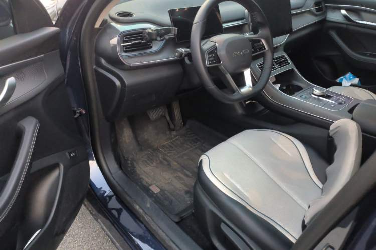 Used BYD Destroyer 05 2024 HONOR Edition DM-i 55KM Luxury Model Driver Seat