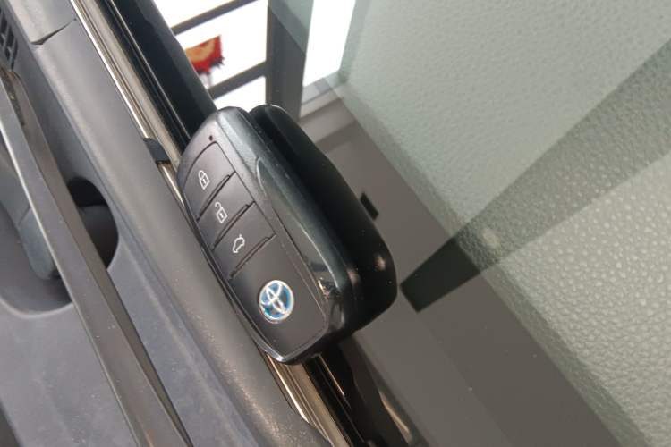 Used Toyota Levin 2023 Smart Electric Hybrid Dual-Engine 1.8L Sport Edition
