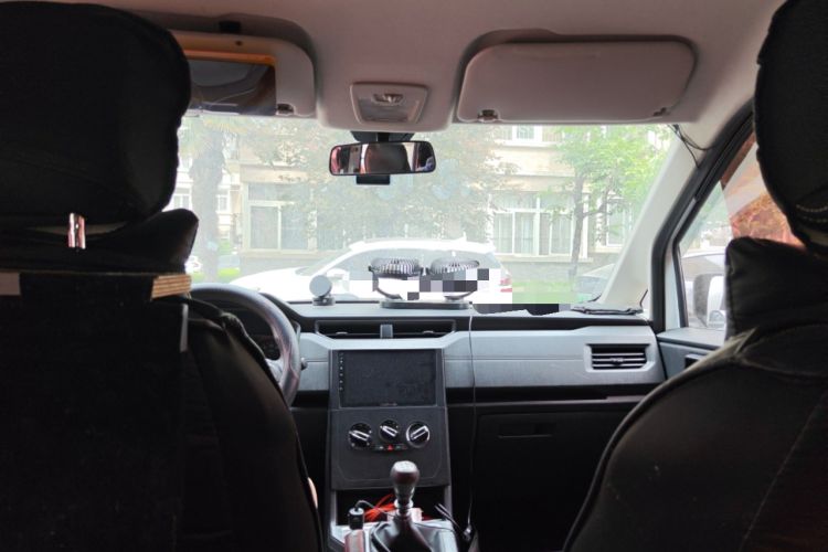 Used Wuling Hongguang PLUS 2019 1.5T Manual Standard Edition 5 Seats Headliner