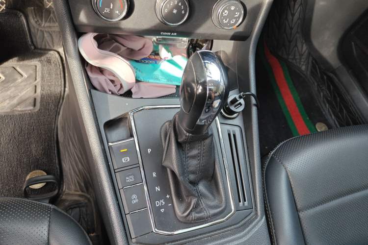 Used Volkswagen Lavida 2019 1.5L Automatic Comfort Edition China VI Standard
