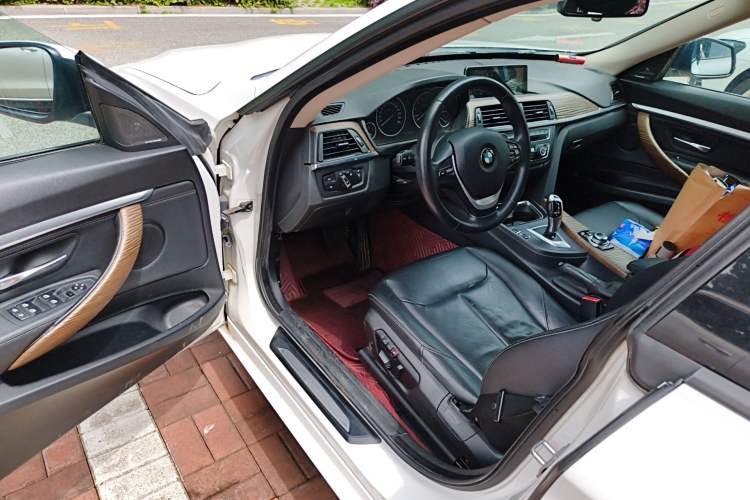 Used BMW 3 Series GT 2013 320i Sport Design Package Driver Seat