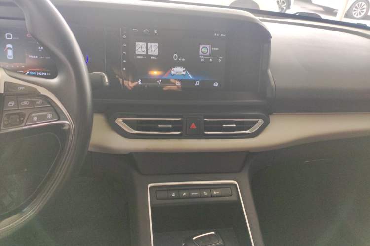 Used Dongfeng Aeolus E70 2023 500 Smart Edition Lithium Iron Phosphate 47.58 kWh Audio And AC Panel