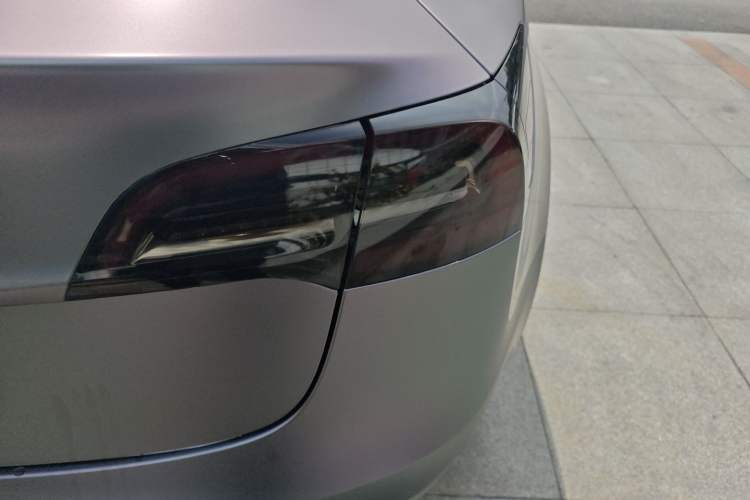 Used Tesla Model 3 2021 Standard Range Rear-Drive Upgraded Version Right Rear Taillight