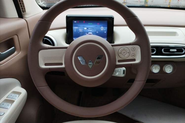 Used Wuling Hongguang MINIEV 2025 Four-Door Version Advanced Edition
