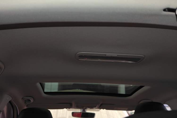 Used Skoda Octavia 2019 1.5L Automatic Smart Drive Luxury Edition China VI Standard