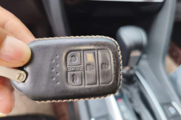 Used Honda Civic 2016 220TURBO CVT Luxury Edition Vehicle Key