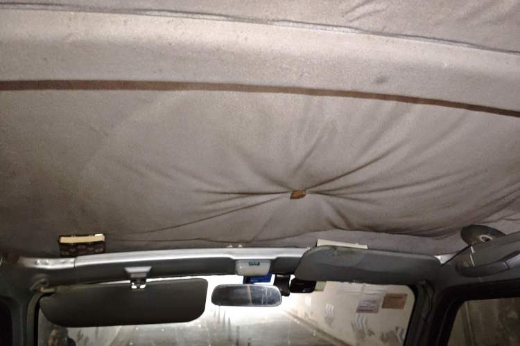 Used Wuling Rongguang 2011 1.2L Base Version