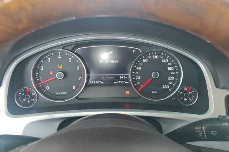 Used Volkswagen Touareg 2011 3.0 TSI Comfort Version