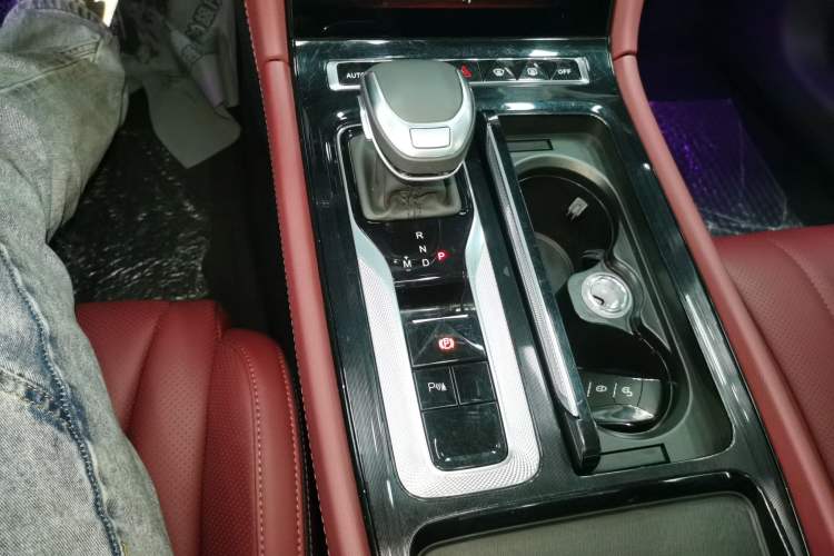 Used Hongqi H5 2023 1.5T DCT Smart Connect Flagship Edition