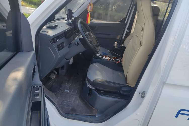 Used Farizon Xingxiang V 2024 Star Enjoy V6E Feature Edition Zhixin 46.08 kWh
