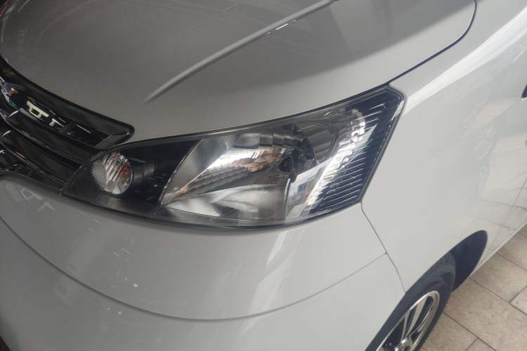 Used Nissan NV200 2016 Revised Version 1.6L CVT Deluxe Edition