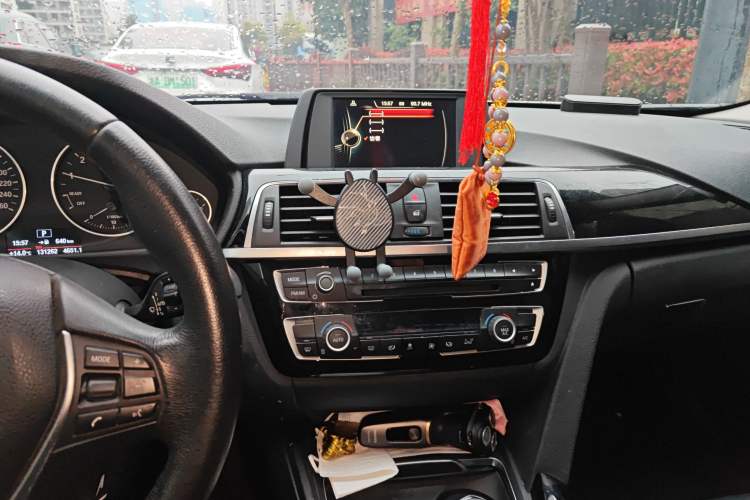 Used BMW 3 Series 2017 318i Fashion Model