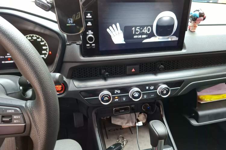 Used Honda CR-V 2023 240TURBO Two-Wheel Drive Active Version 5 Seats Audio And AC Panel