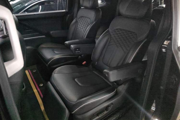 Used Hyundai Custo 2021 380TGDi Smart Love Flagship Edition TOP Premium Left Rear Seat