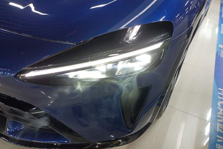 Used Xiaomi Auto YU7 2025 Ultra-Long Range High-Performance All-Wheel-Drive Max Edition