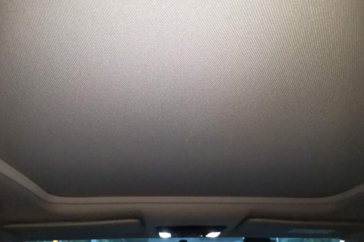 Used Honda Vezel 2020 1.5L CVT Pioneer Edition Headliner