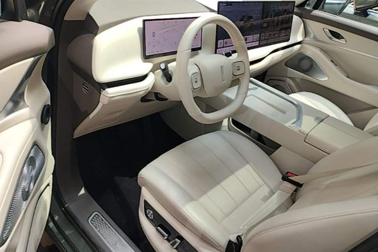 Used Wey Lanshan 2025 Four-Wheel Drive Max