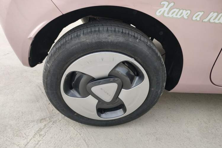 Used Geely Galaxy Panda 2023 Panda Mini 200km Dynamic Bear Right Rear Wheel Hub