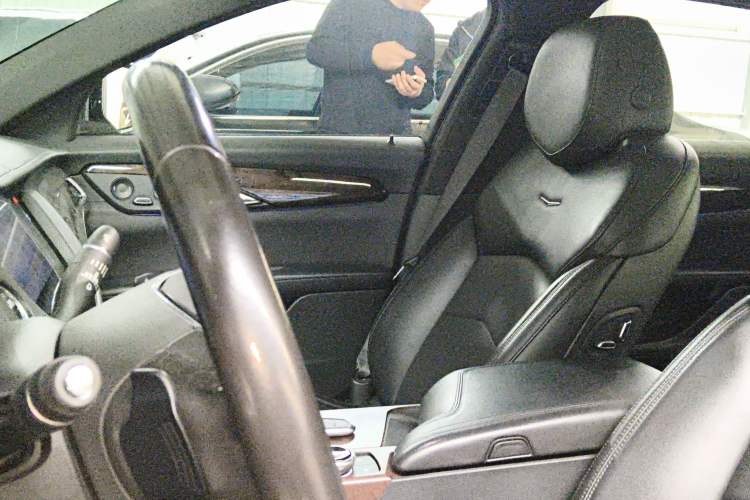 Used Cadillac CT6 2019 28T Leading Sport Model
