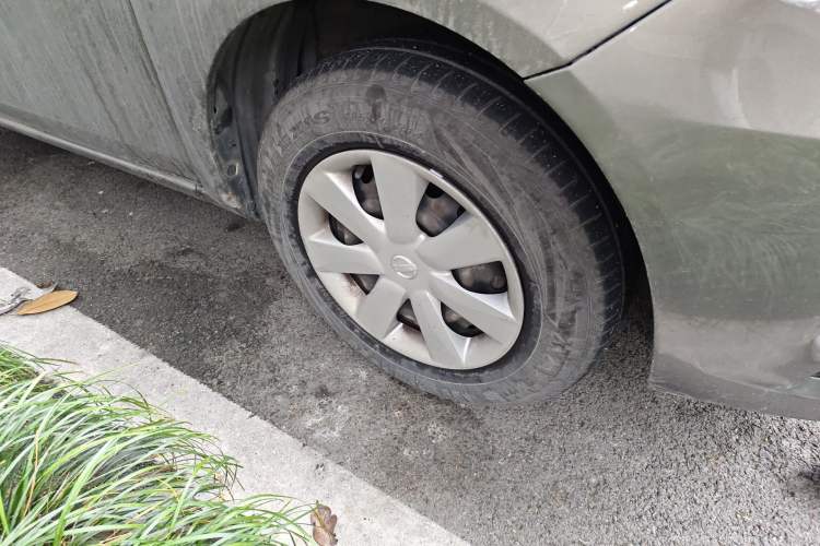 Used Nissan Sunny 2015 1.5XE Manual Comfort Edition
