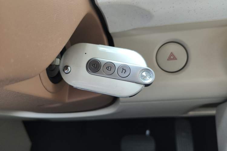 Used Wuling Hongguang MINIEV 2024 3rd Generation 215km Advanced Version