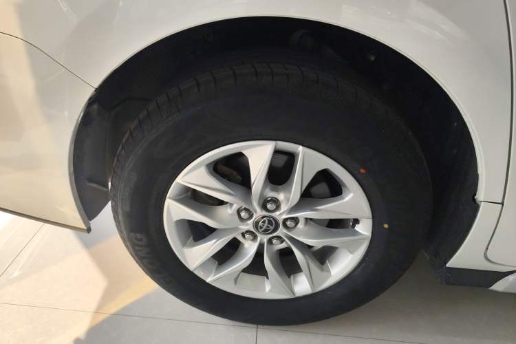 Used Toyota Granvia 2023 2.5L Hybrid Comfort Edition
