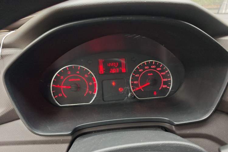 Used Wuling Hongguang V 2022 1.5L Jingqu Version Hydraulic Power Steering LAR