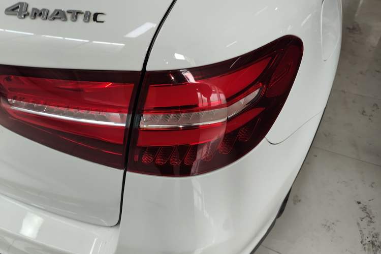 Used Mercedes-Benz GLC 2019 GLC 260 4MATIC Luxury Model Right Rear Taillight