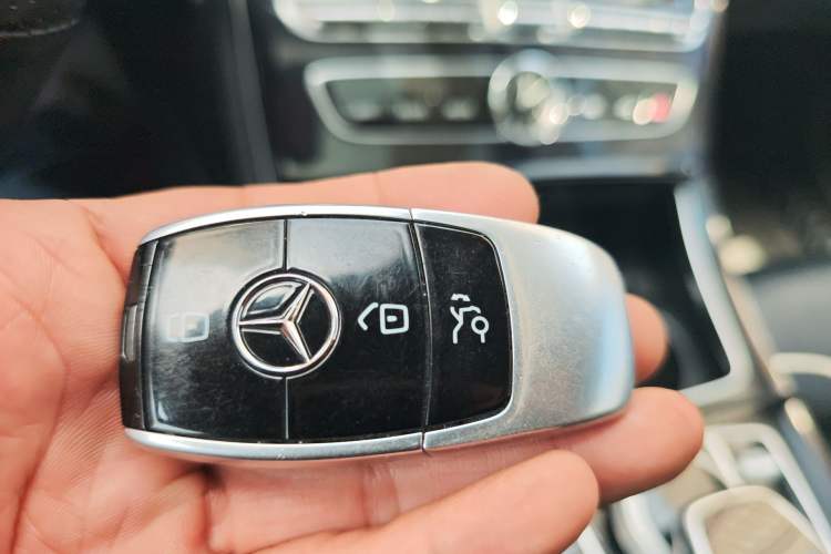 Used Mercedes-Benz E-Class 2016 E 200 L
