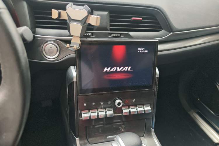 Used Haval H4 2018 Blue Label 1.5 GDIT DCT Fashion Edition Audio And AC Panel