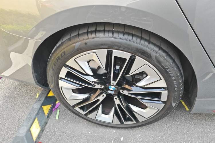 Used BMW 5 Series 2024 530Li Luxury Package Premium Edition