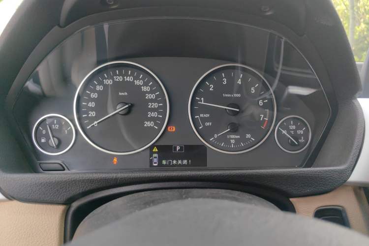 Used BMW 3 Series 2013 320i Sport Edition Instrument Cluster