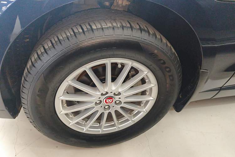 Used Jaguar F-PACE 2018 2.0T Four-Wheel Drive Urban Luxury Edition
