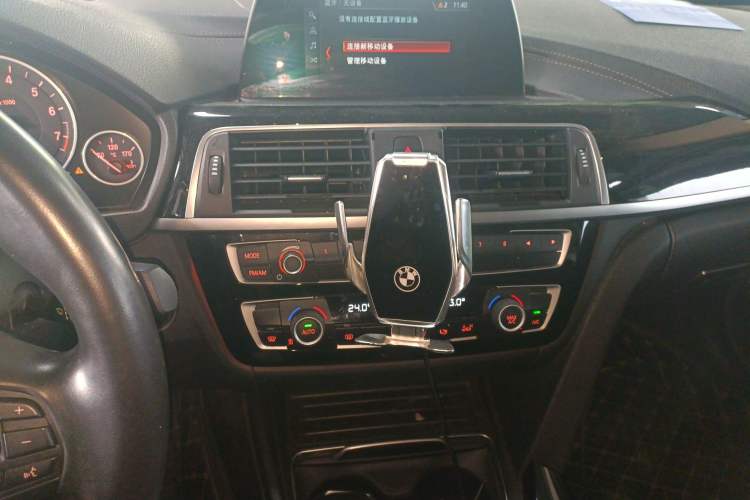 Used BMW 3 Series 2018 320Li Fashion Model Audio And AC Panel