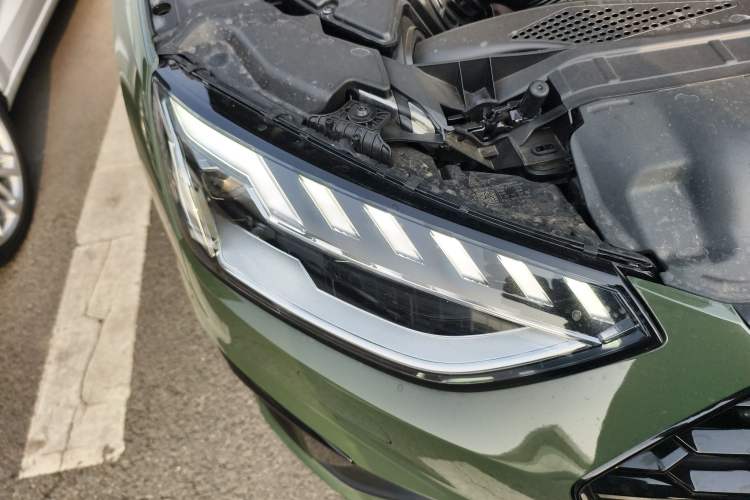 Used Audi A4 2023 Avant 40 TFSI Fashionable and Dynamic Model Right Front Headlight