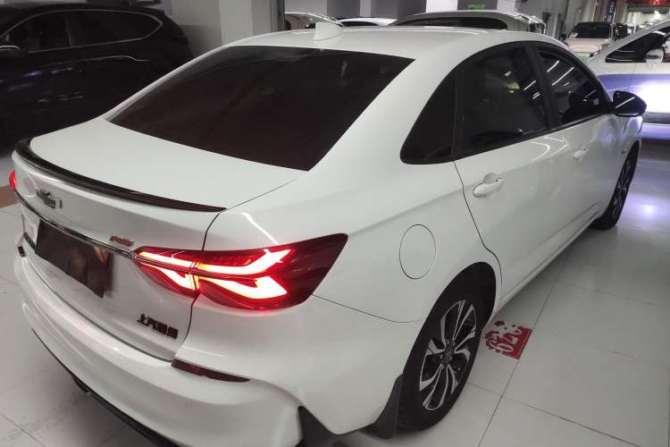 Used Chevrolet Monza 2019 RS 330T Automatic Comfort Edition China VI Standard